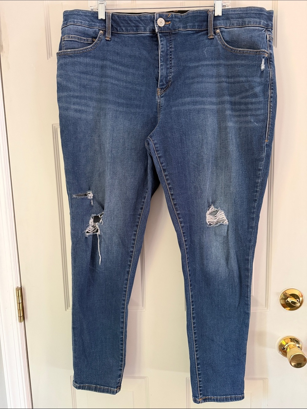 LuLaRoe Distressed Skinny Jeans size 40